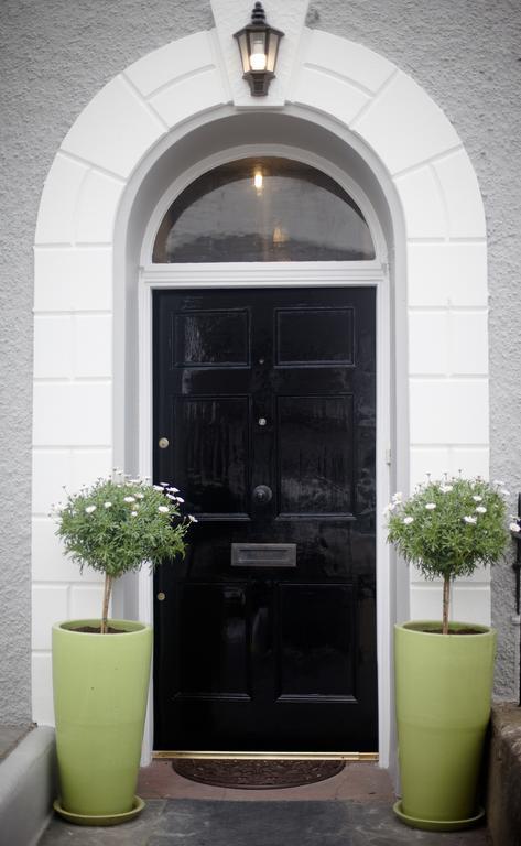 Eaton House Hotell Pembroke Eksteriør bilde