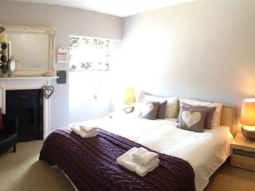 Eaton House Hotell Pembroke Eksteriør bilde